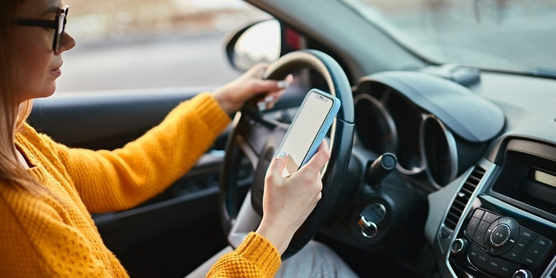 Distracted Driving in Wisconsin Statistics and Facts